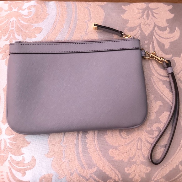 Calvin Klein - Picture 2 of 2